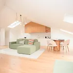 Liiiving In - Cedofeita Terrace شقة