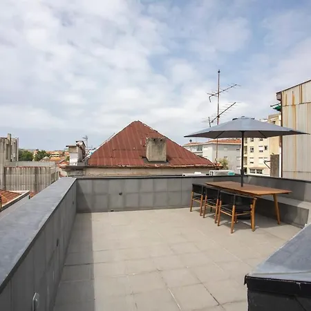 Liiiving In - Cedofeita Terrace *