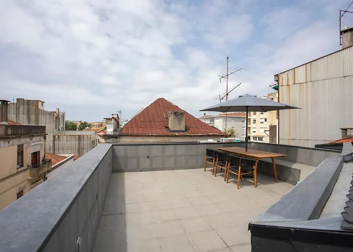 Liiiving In - Cedofeita Terrace *