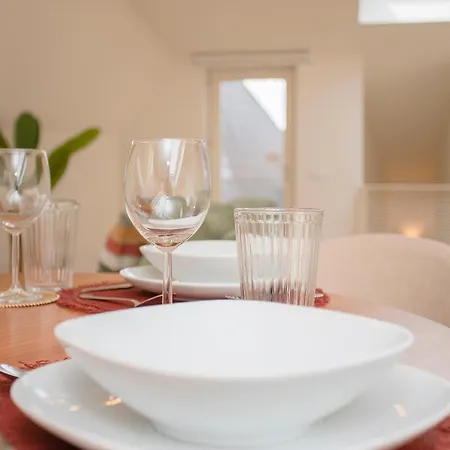 Liiiving In - Cedofeita Terrace Πόρτο