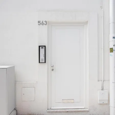 Liiiving In - Cedofeita Terrace Πόρτο